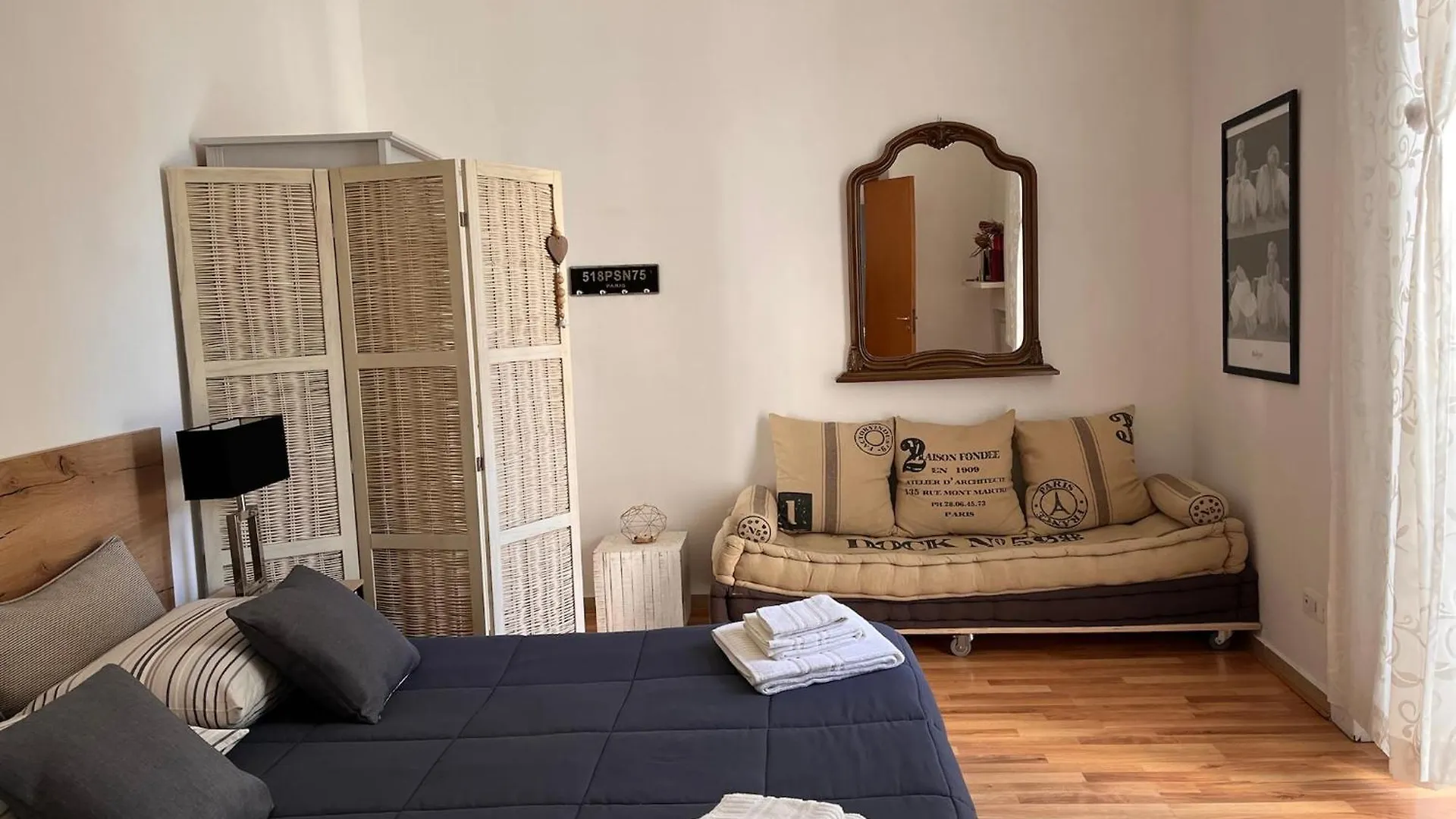 Monastero Flat Apartment Naples Italy